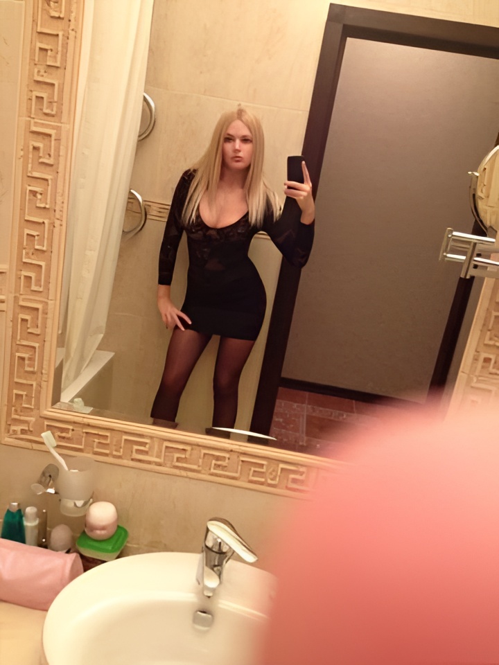 Лариса привлекальеная девушка из Кирова цена от 2000 руб