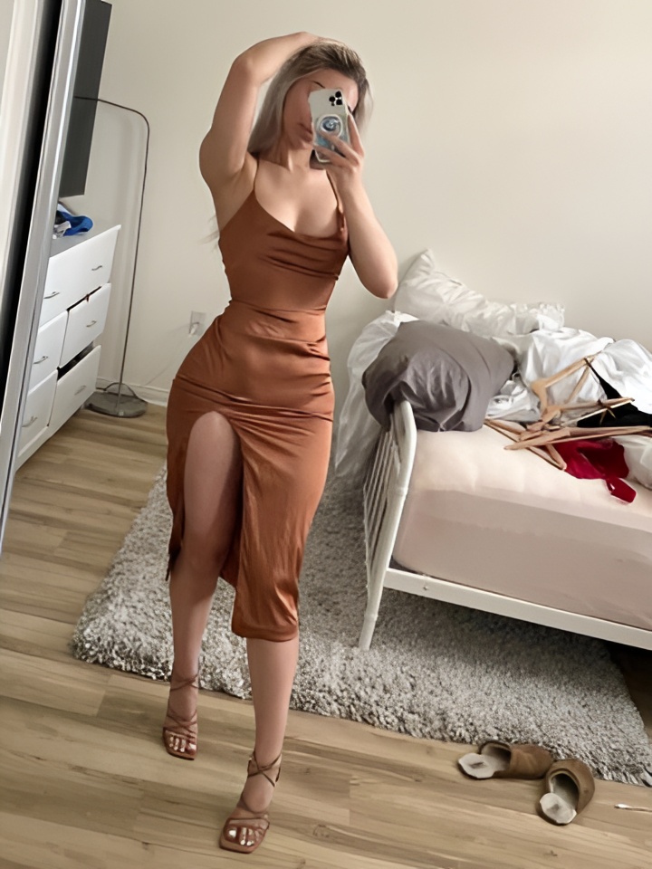 Лилия привлекальеная девушка из Кирова цена от 2500 руб