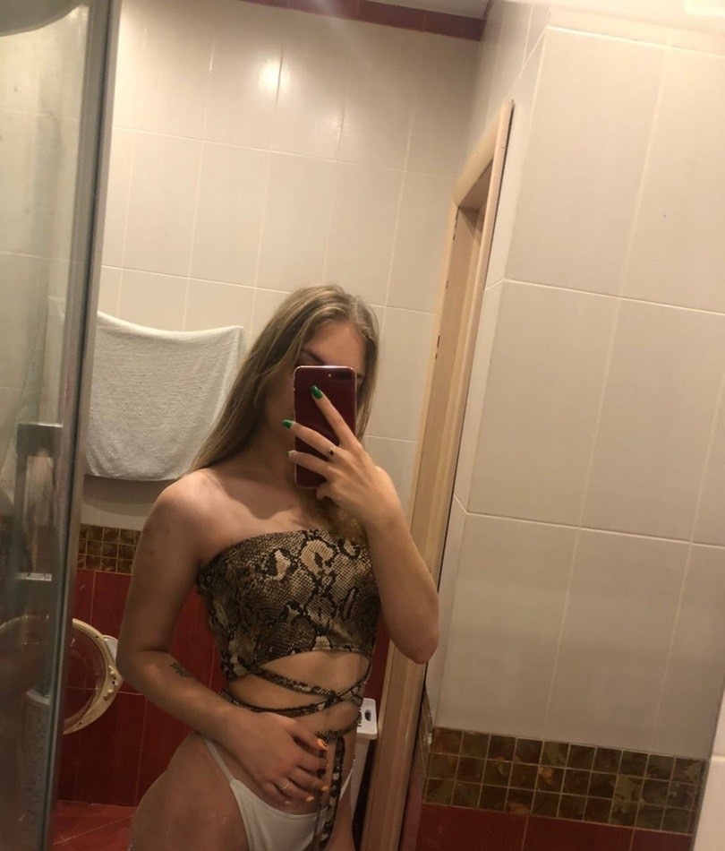 Анастасия привлекальеная девушка из Кирова цена от 3000 руб