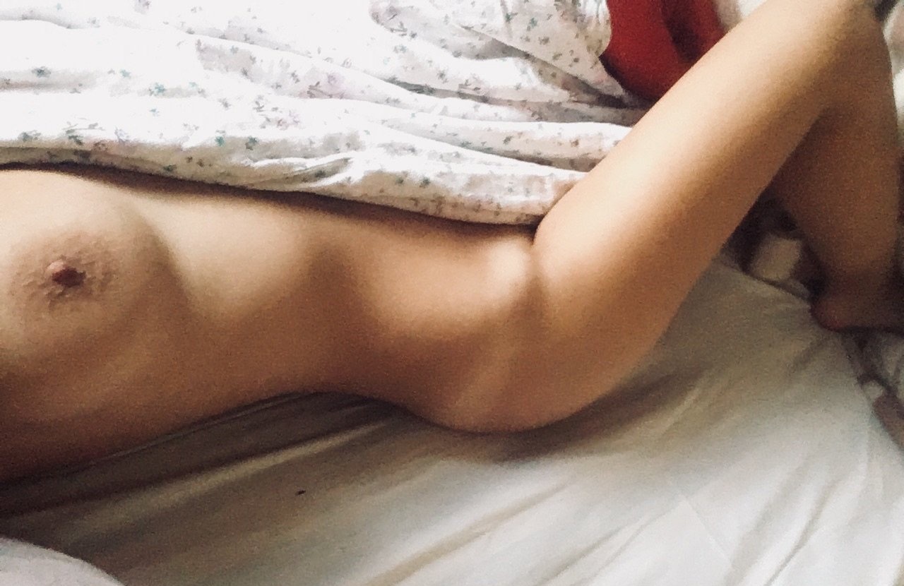 Индивидуалка Млада, доступна для личного знакомства от 3000 руб