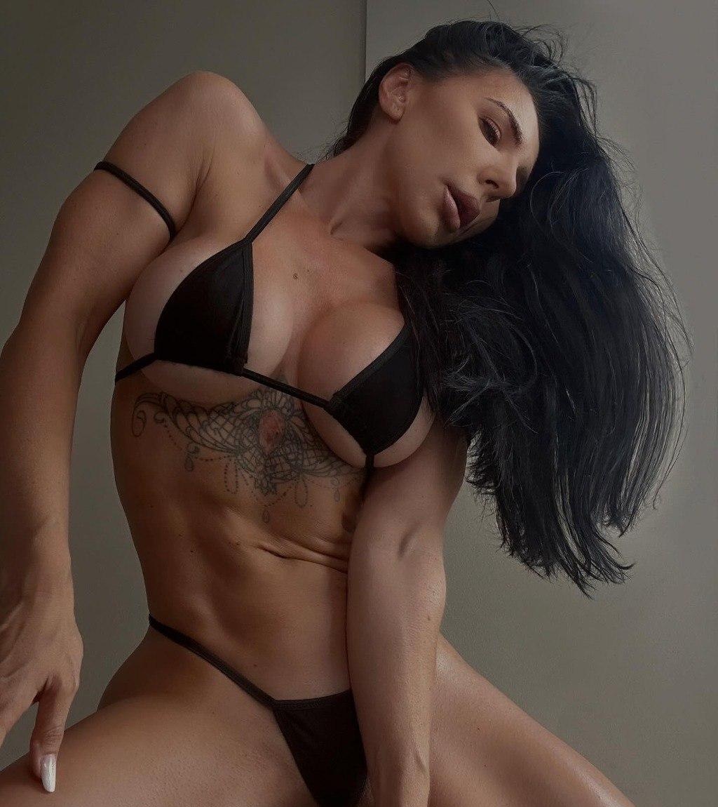 Фая привлекальеная девушка из Кирова цена от 5000 руб