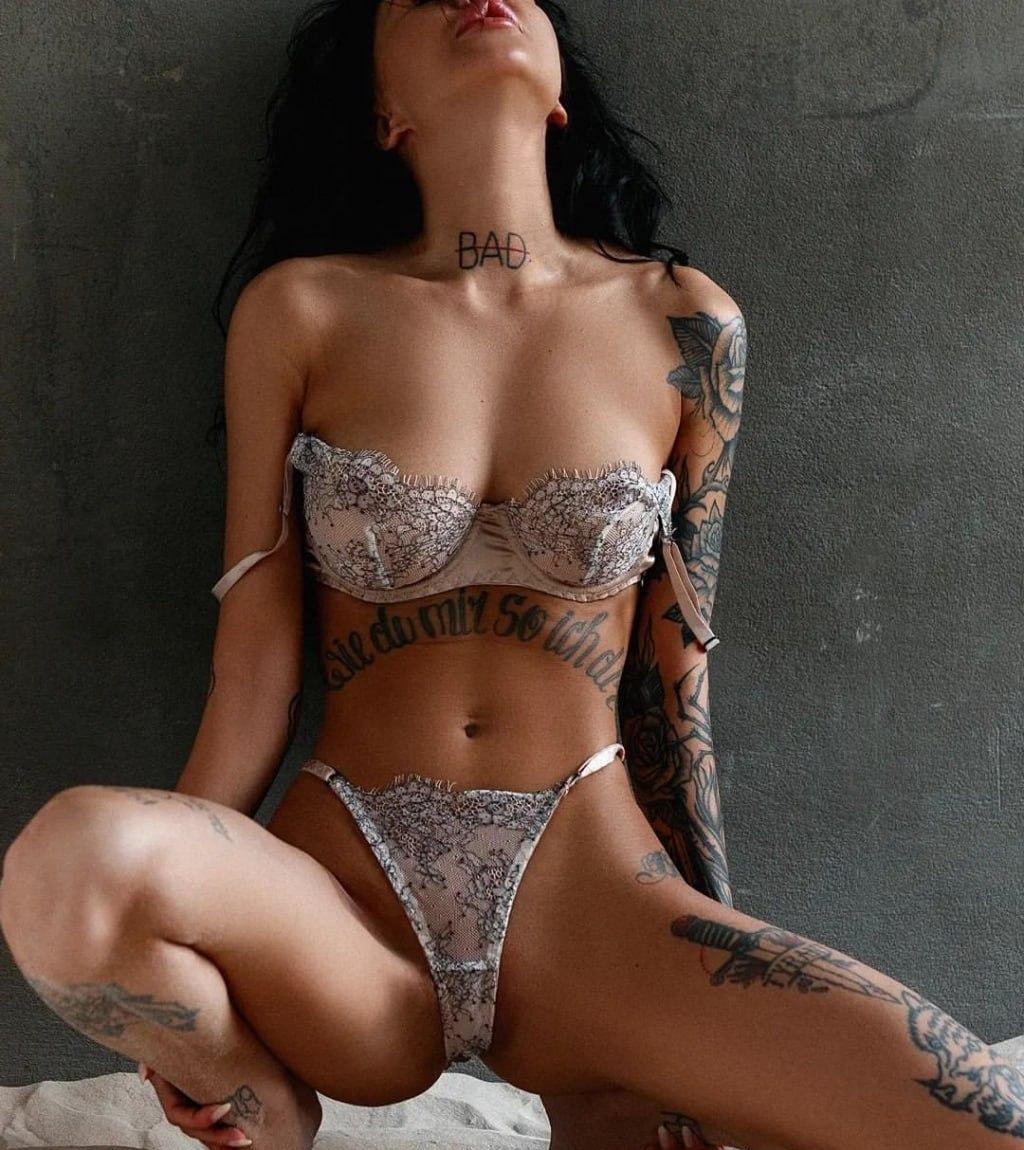 Оксаночка привлекальеная девушка из Кирова цена от 6000 руб