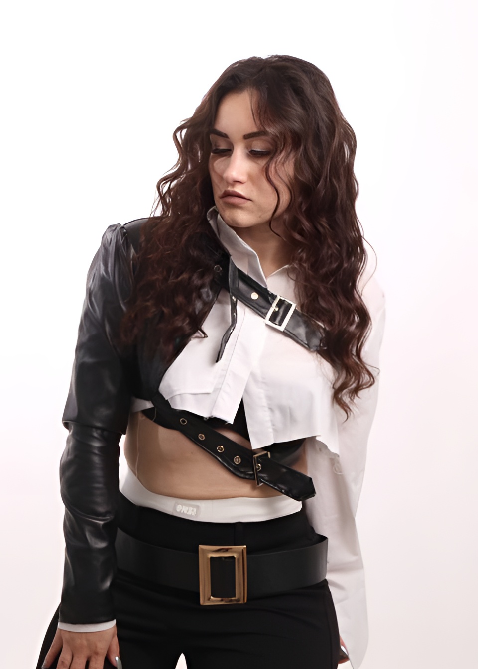 Анжела привлекательная девушка из Кирова цена от 7000 руб