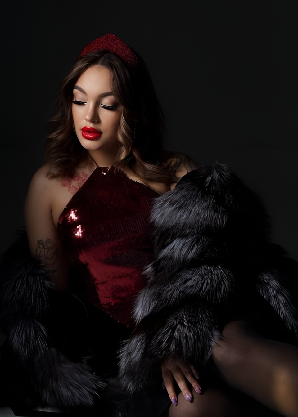 Юля привлекательная девушка из Кирова цена от 6000 руб