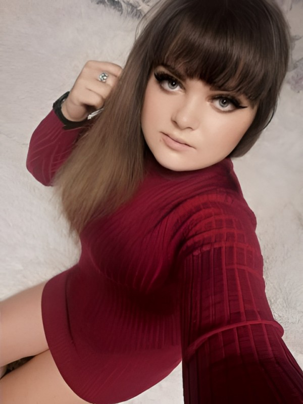 Роксана привлекательная девушка из Кирова цена от 5000 руб