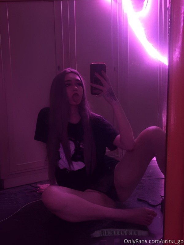 Зина привлекательная девушка из Кирова цена от 3000 руб