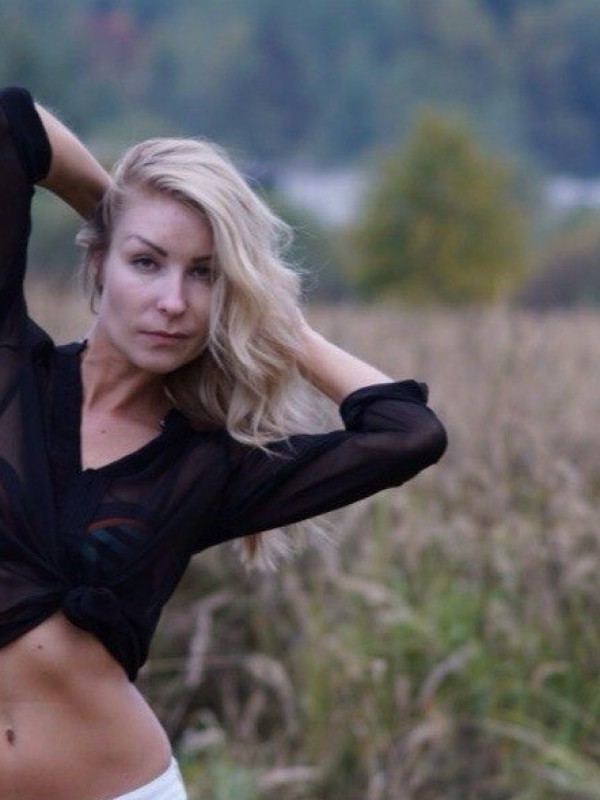 Ирина привлекательная девушка из Кирова цена от 3000 руб